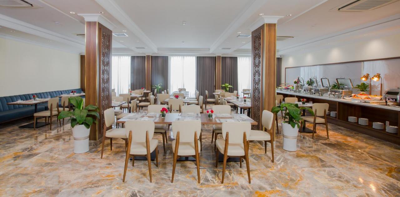 Phu Thang Grand Hotel Duc Hoa Exterior photo